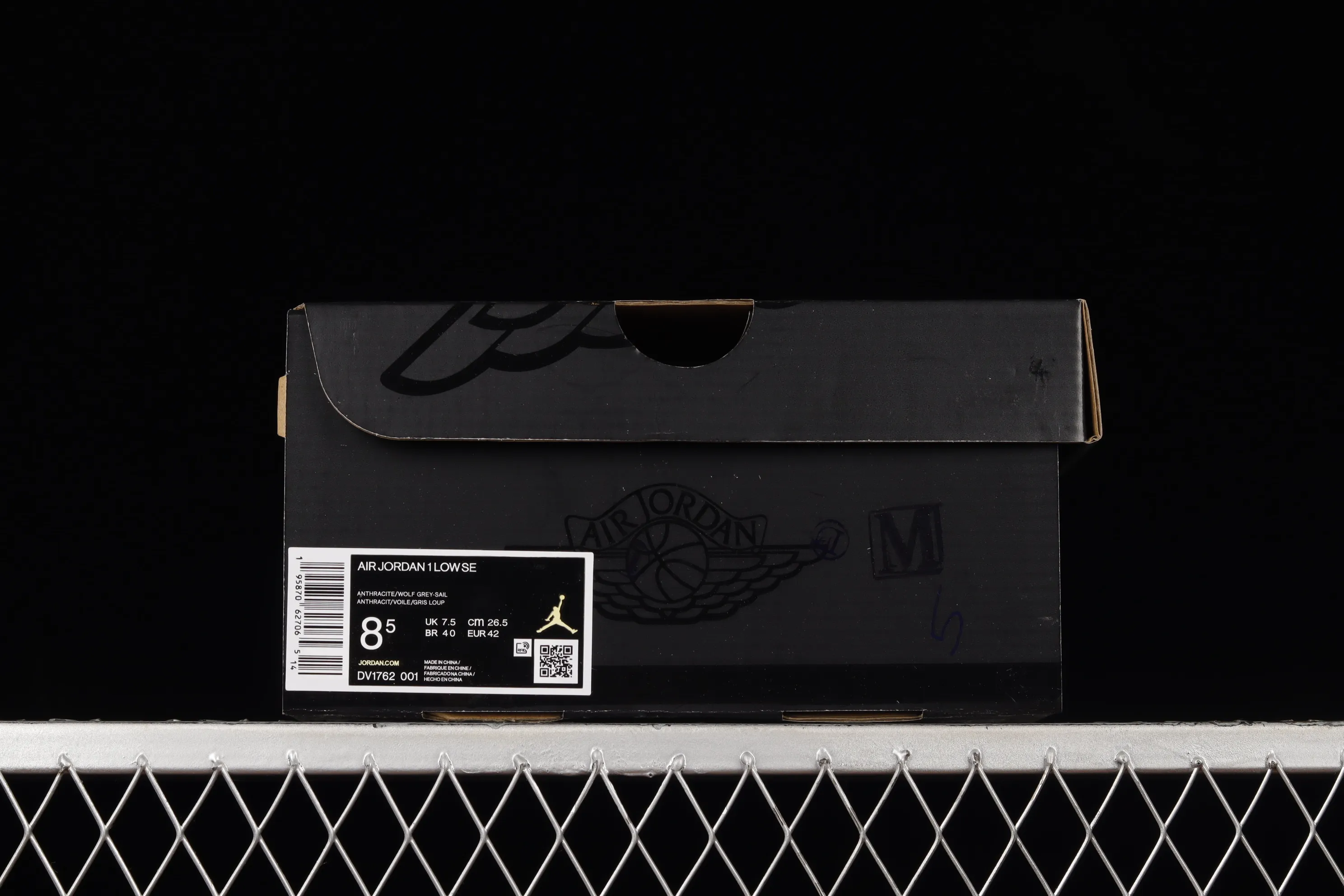 All categories Air Jordan Jordan series basketball shoes Air Jordan 1 Low G version pure original Air Jordan 1 Low AJ1 Joe 1 black and gray satin sports culture basketball shoes DV1762-001